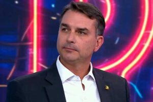 Caso seja eleito presidente, Flávio Bolsonaro quer reformular e atualizar o SUS