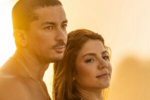 Ex-BBB, Hariany aparece com irmão de Anitta na web e celebra: “Eu e ele”