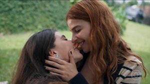 Globo anuncia nova novela com casal lésbico de “Três Graças”