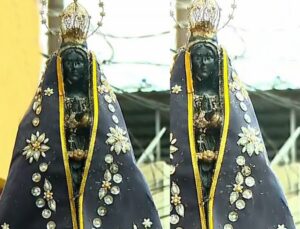 Imagem de Nossa Senhora é achada intacta entre escombros após chuvas em Juiz de Fora; VEJA VÍDEO