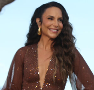 Após maratona de shows, Ivete Sangalo se despede do Carnaval com homenagem à equipe