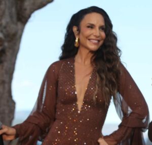 Após aparecer em hospital, Ivete Sangalo recebe alta e atualiza estado de saúde: – Estou ótima