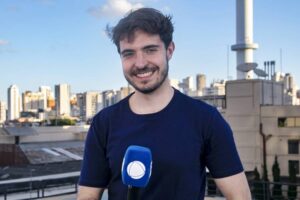 Record renova contrato com João Augusto Liberato