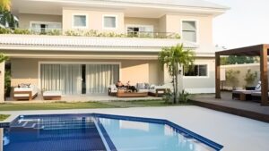 Aos 46 anos, atriz vive longe das novelas, gere império grandioso e perde fortuna em golpe financeiro