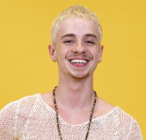 Juliano Floss vai para Quarto Secreto, levanta suspeitas na casa e se emociona ao rever Breno. Veja como foi a ida do brother para a dinâmica