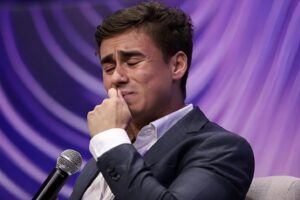 Após críticas dos bolsonaristas, Nikolas Ferreira muda discurso sobre protesto