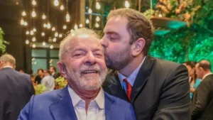 CPMI do INSS aprova quebra de sigilo de Lulinha e sessão termina em briga; veja vídeo