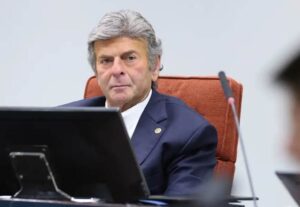 Fux anula arquivamento de queixa-crime contra Lula