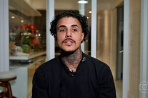 MC Livinho anuncia pausa na carreira e apaga posts em rede social