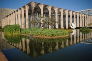 Governo do Brasil condena ataque dos EUA e Israel ao Irã