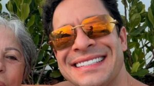 Rainer Cadete chama atenção ao postar fotos raras com a mãe: ‘Nunca deixou faltar amor’