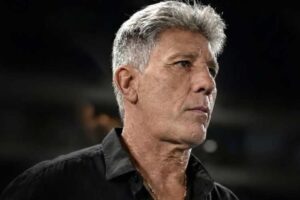 Vasco da Gama anuncia contratação de Renato Gaúcho e expõe detalhes