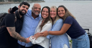 Repórter da Globo celebra aprovação da filha em concurso da Marinha: ‘Papai coruja’