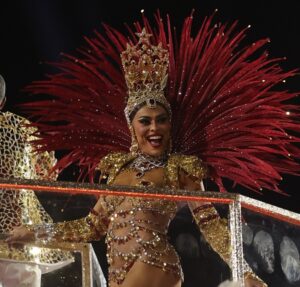 Com retorno de Juliana Paes como Rainha de Bateria, Viradouro é campeã do Carnaval 2026 do Rio de Janeiro