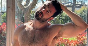 Irreconhecível! Sérgio Marone choca fãs ao surgir totalmente transformado para novo vilão