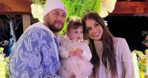 Papai presente! Neymar aproveita momentos de diversão com a filha Helena