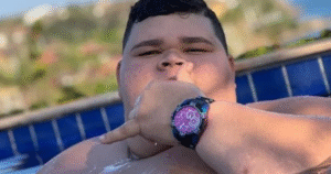 É grave? Influenciador Gordão da XJ passa por cirurgia delicada