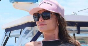 Alinne Moraes aposta em look transparente e chama atenção nas redes