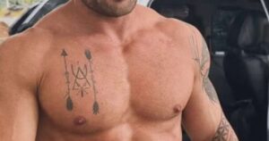 Rafael Cardoso reaparece após ações judiciais e corpo musculoso choca: ‘Não dá pra acreditar’