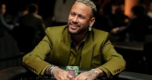 Fora de jogo do Santos, Neymar passa 16 horas em torneio milionário