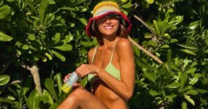 Topless de Sasha Meneghel chama atenção nas redes: ‘Deusa’