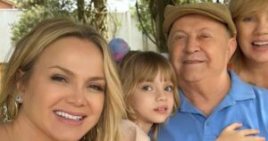 Mãe de Eliana e pai da apresentadora ensinaram essa valiosa lição de vida à filha quando criança: ‘Saiba como se comportar, mas não…’