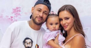 Bruna Biancardi comemora 9 meses da filha Mel ao lado de Neymar