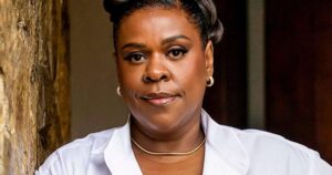 Cacau Protásio faz apelo e alerta sobre riscos de pomadas capilares após perda temporária de visão