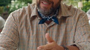 Aos 59 anos, ator milionário troca o cinema pelo streaming e fatura R$ 318 milhões