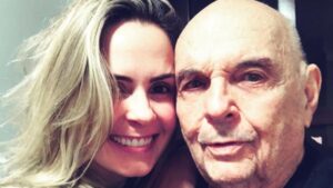 Irmã de Ana Paula Renault reage após rumores e revela estado de saúde do pai: ‘Está…’