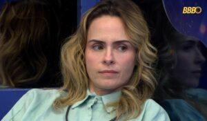 Ana Paula Renault rompe o silêncio sobre a fake news nos bastidores do Fofocalizando