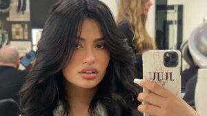 Aos 24 anos, quem é a sósia de Kylie Jenner que fez cirurgia íntima?