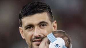 Craque do Flamengo, Arrascaeta realiza sonho ao lado do filho: ‘Jamais esquecerei’