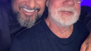 Aos 76 anos, ator da Globo vive relacionamento há quase três décadas com empresário