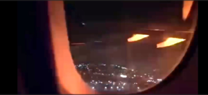 Passageiro dentro de avião registra explosão de motor durante decolagem em Guarulhos; vídeo viraliza