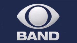 Repórter anuncia saída da Band e desabafa: “Dois anos de muito trabalho”