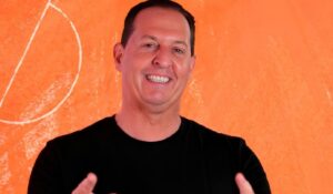 Benjamin Back é demitido da CNN Brasil