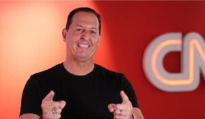 Fora da CNN Brasil, Benjamin Back revela bastidores da saída do canal