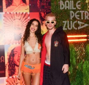 Juliano Floss revela motivo de não ter participado do clipe de Numa Ilha, de Marina Sena