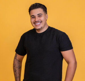 Após briga em barbearia, ex-BBB26 Pedro é internado