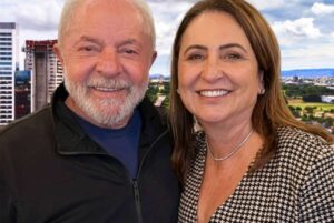 Senadora abandona bancada do boi, se filia ao PT e gera revolta no partido