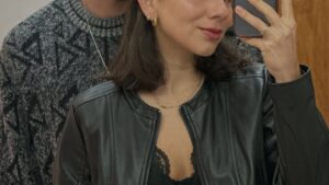 Aos 23 anos, filho de Fábio Assunção anuncia noivado após seis anos de relacionamento