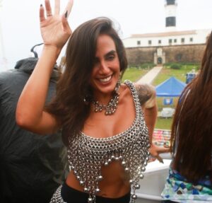 Após aniversário, Carol Peixinho faz reflexão: Depois do nascimento de Bento, tudo ganha um novo significado