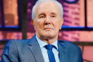 Apresentador do SBT, Celso Freitas passa por cirurgia de emergência