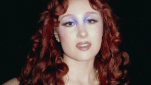 Segurança citado em polêmica com Chappell Roan já trabalhou para Kim Kardashian e deixou equipe após assalto, diz site