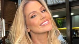 Aos 46 anos, Deborah Secco expõe motivo para não fazer mais novelas: ‘Hoje eu tenho’