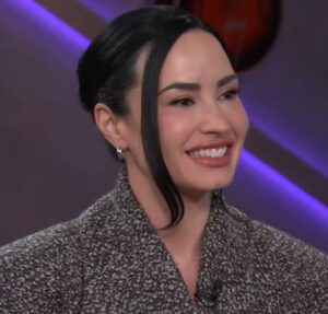 Demi Lovato comenta sobre animação para iniciar turnê nos Estados Unidos: Mal posso esperar