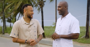 Parça de Neymar corneta Ancelotti e vira alvo de piada