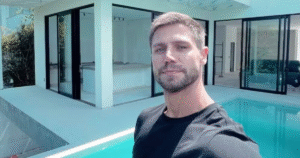 Sem apartamento, Jonas Sulzbach tem mansão de 4 andares do relacionamento com Mari Gonzalez; veja como é