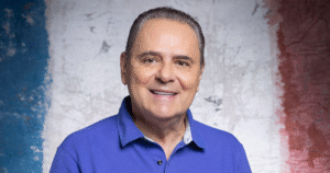 ‘Estou plenamente amparado’, diz Luís Roberto após ser diagnosticado com neoplasia